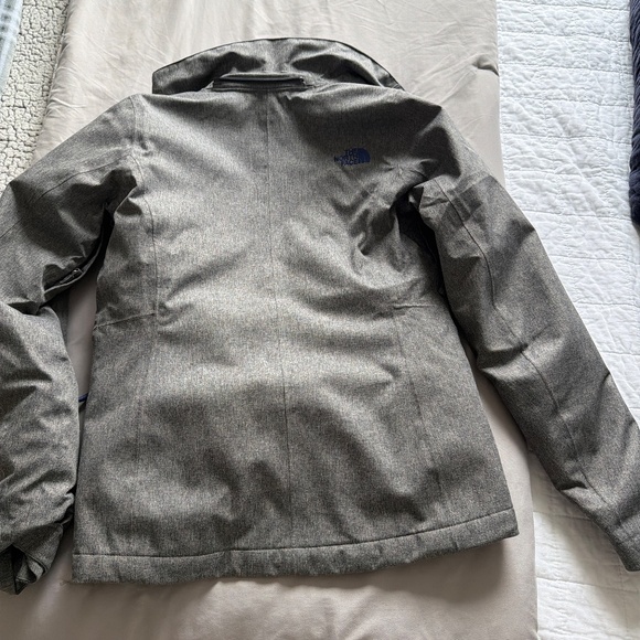 North face coat like new - Picture 5 of 5